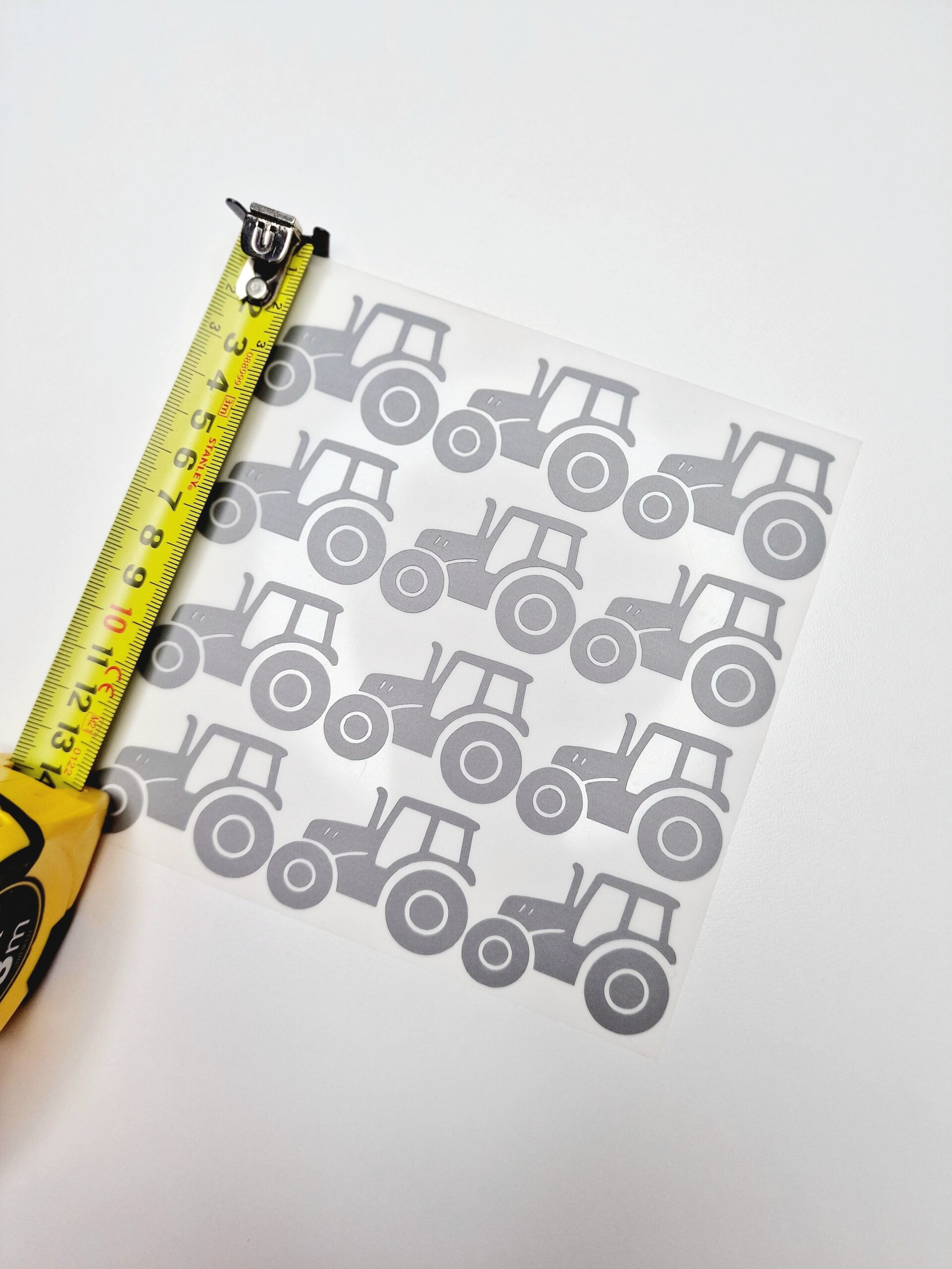 Triigitav helkiv motiiv "Traktorid"