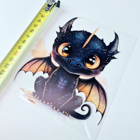 Triigitav kleebis "Must draakon"