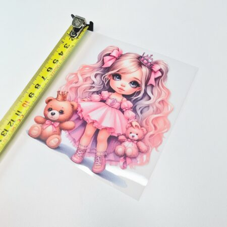 Triigitav kleebis "Tüdruk mõmmiga"