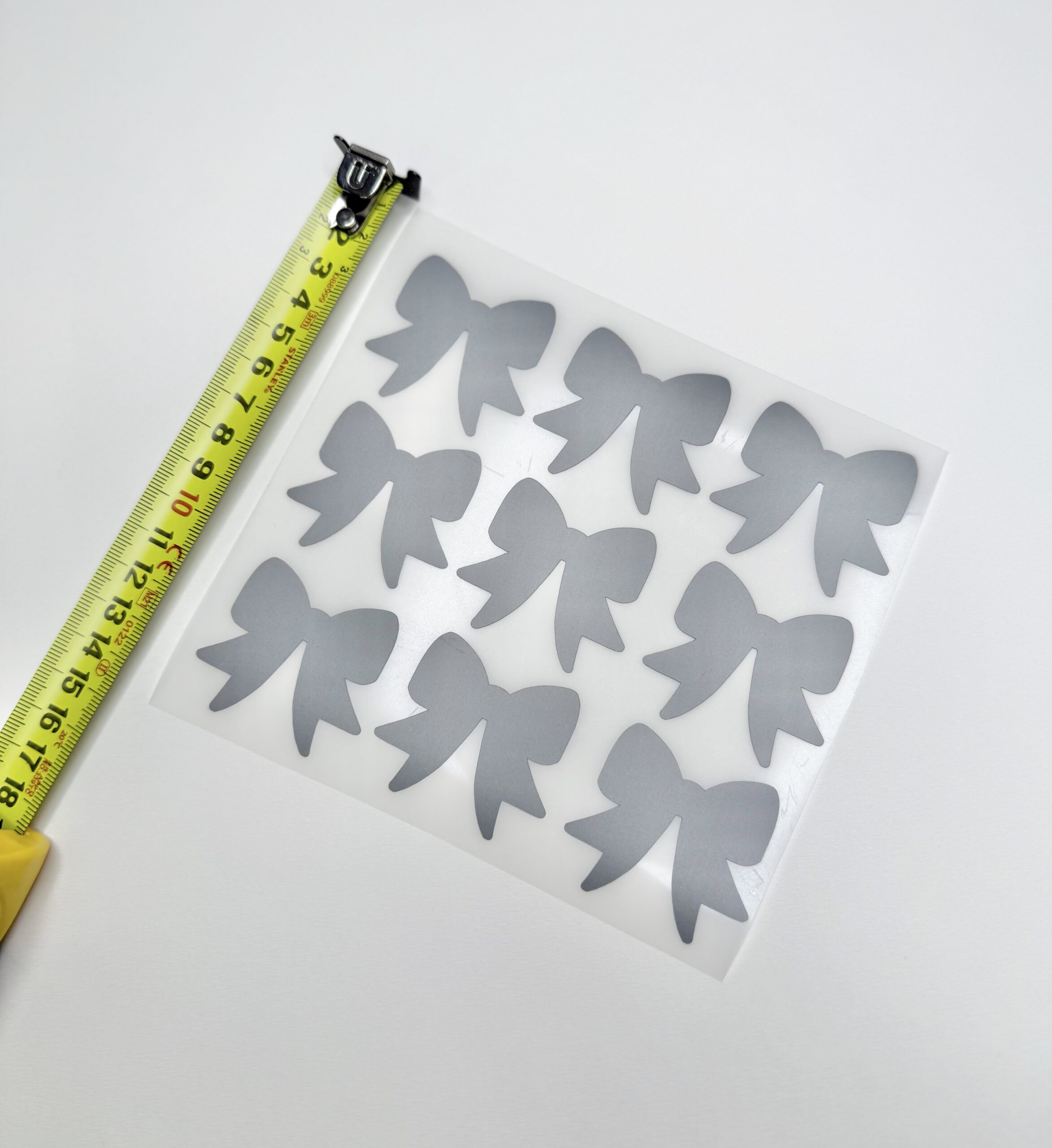 Triigitav helkiv motiiv