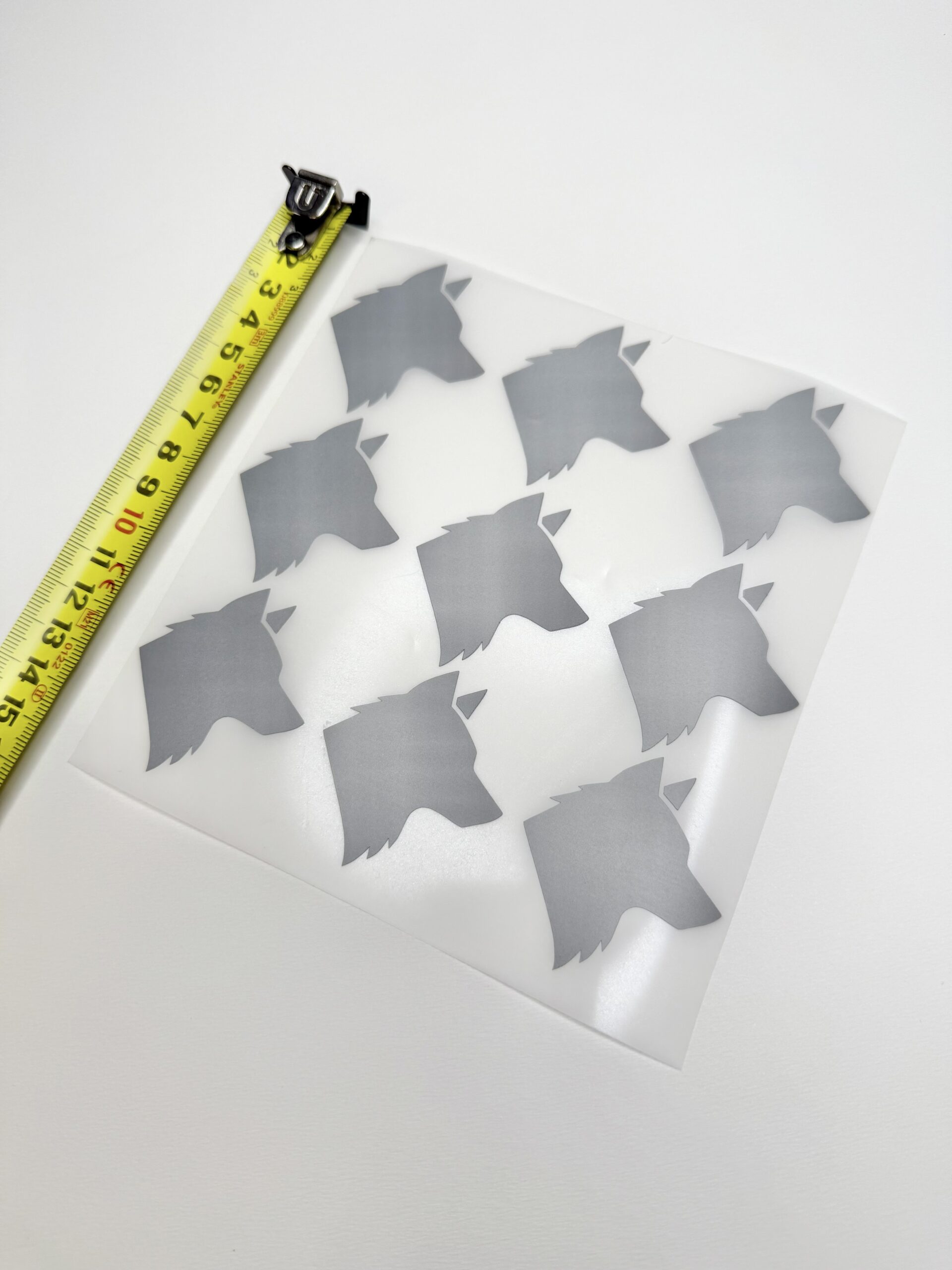 Triigitav helkiv motiiv